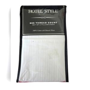 NWT Hotel Style King Pillowcases - White/Black